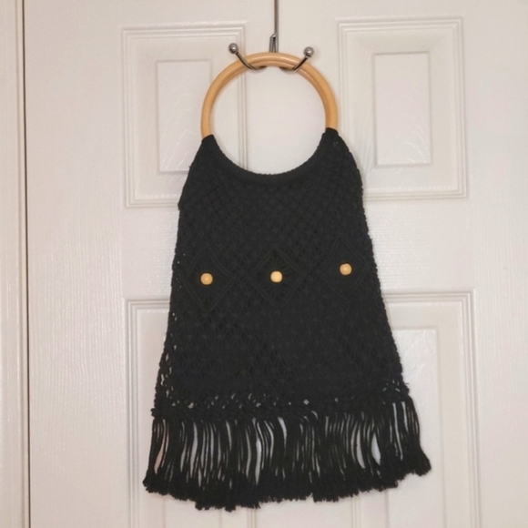 unbranded Handbags - Macrame PURSE With Beads Fringe/Wooden Handles Black